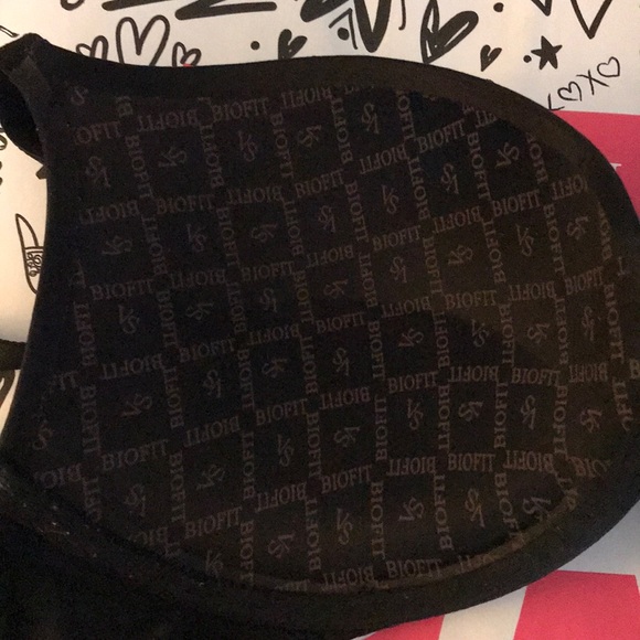 Victoria Secret Bio Fit Uplift Bra - Picture 2 of 4